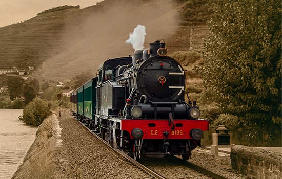 Reviva a magia: Comboio Histórico do Douro anuncia 51 viagens inesquecíveis para 2024