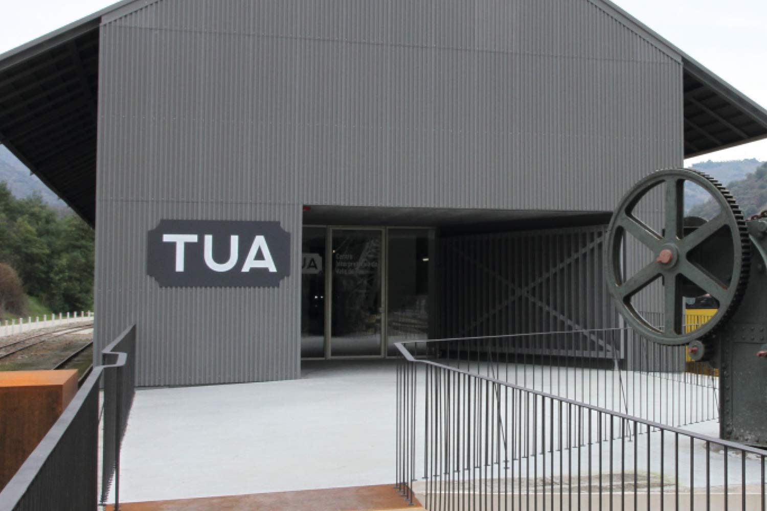  picture of the center's entrance 