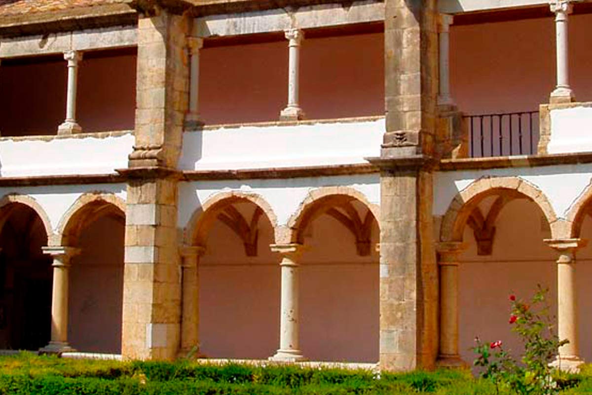  photo of the museum's interior arcades 