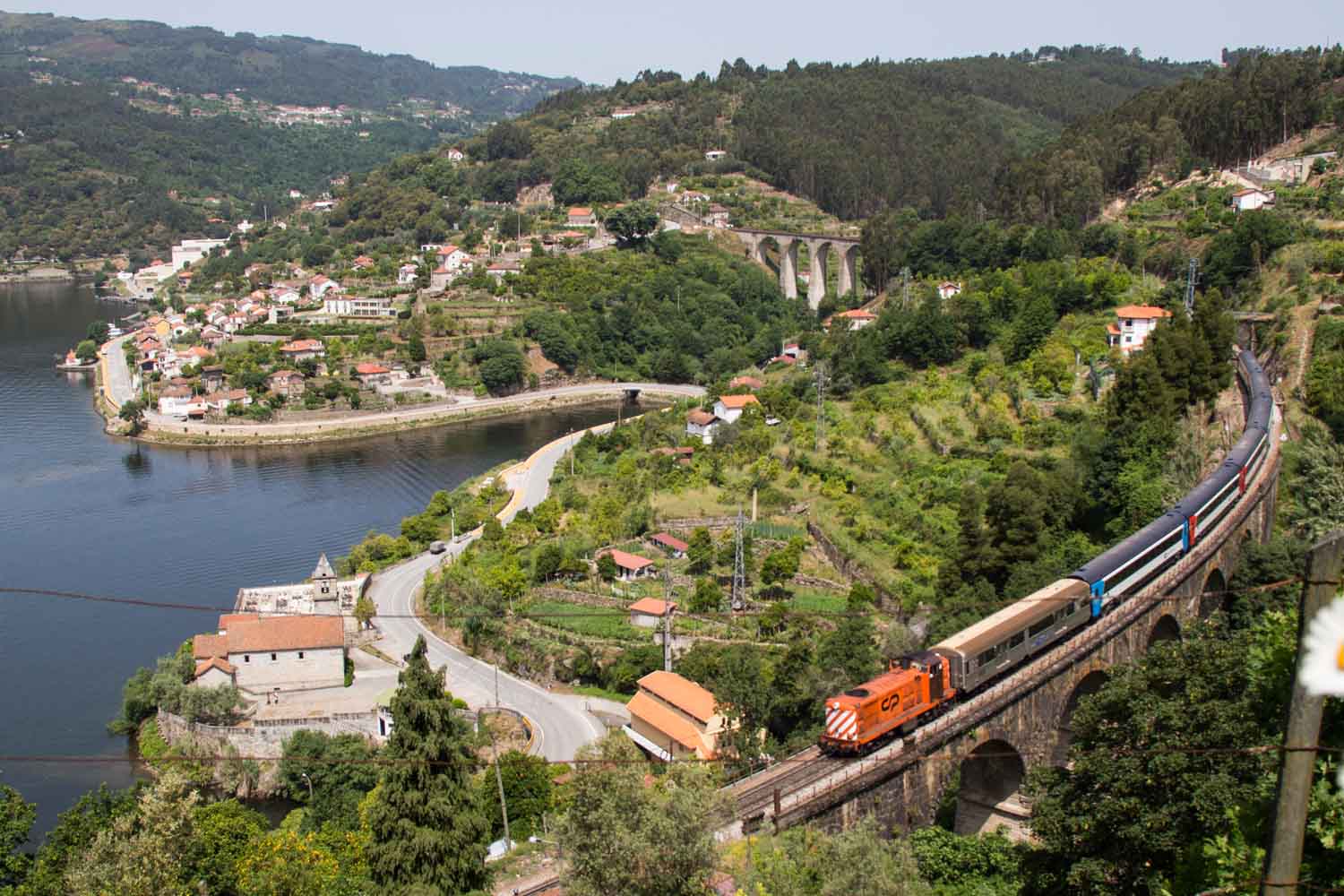 Carruagens Arco - comboio visto de cima