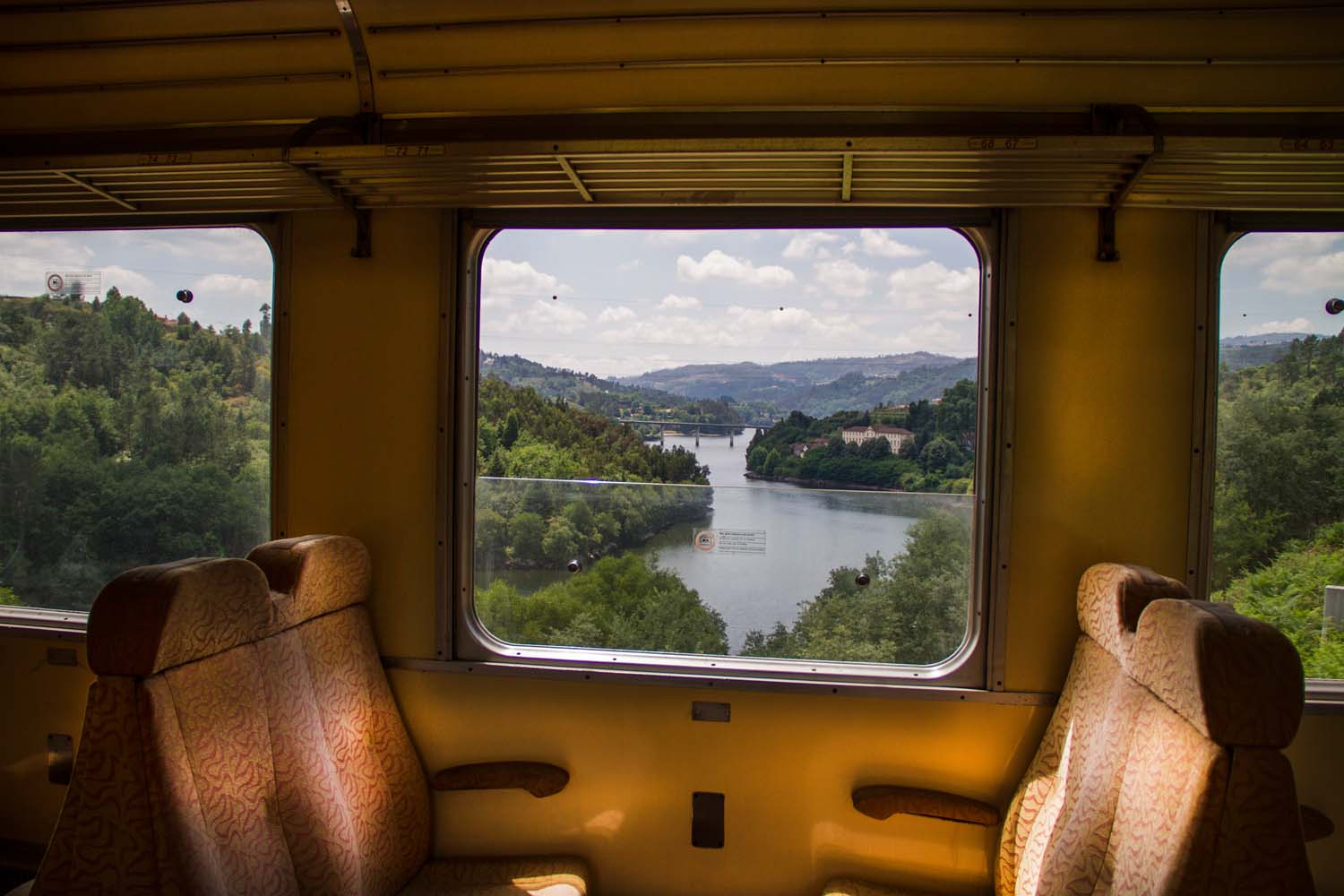 Carruagens Schindler - interior